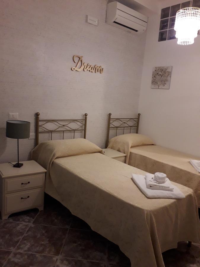 Albergo Del Centro Storico Салерно Экстерьер фото