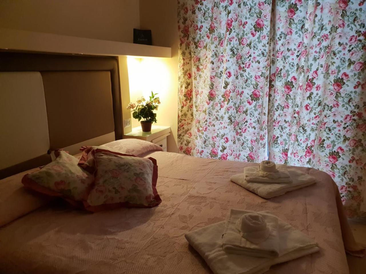 Albergo Del Centro Storico Салерно Экстерьер фото